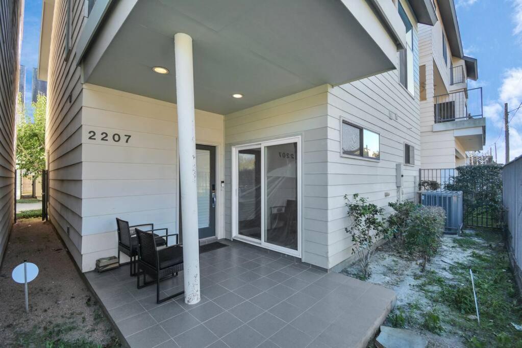 3Br/3.5Ba Three Story East Downtown Townhouse With View Villa ฮูสตัน ภายนอก รูปภาพ