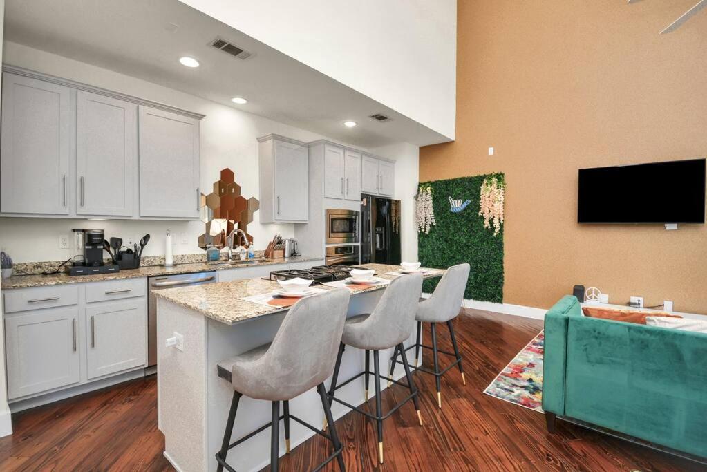 3Br/3.5Ba Three Story East Downtown Townhouse With View Villa ฮูสตัน ภายนอก รูปภาพ