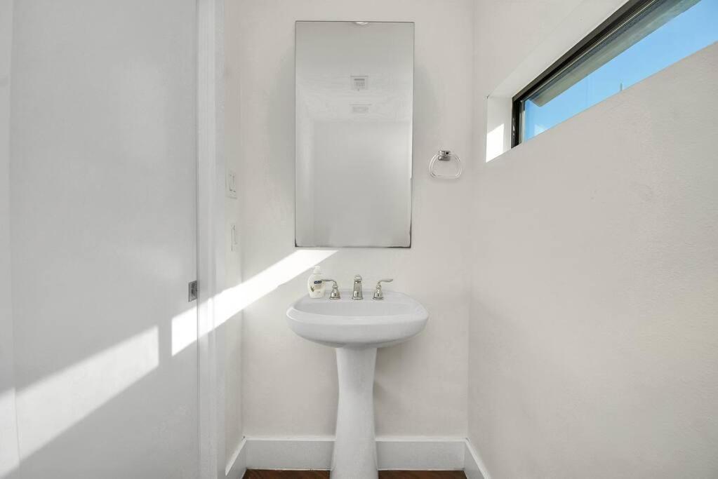 3Br/3.5Ba Three Story East Downtown Townhouse With View Villa ฮูสตัน ภายนอก รูปภาพ